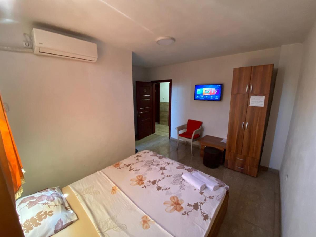 Motel Atika Skopje Ngoại thất bức ảnh