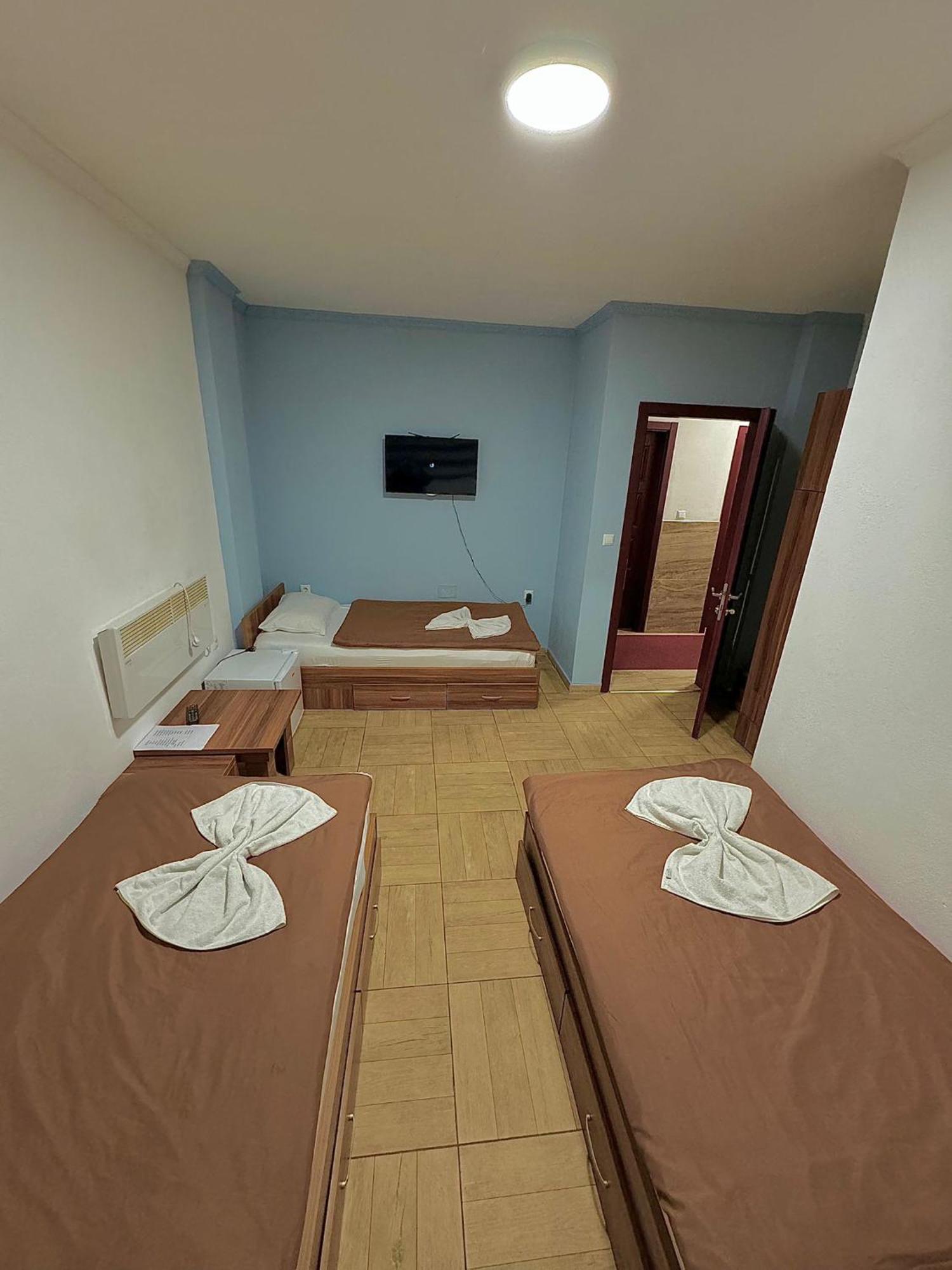 Motel Atika Skopje Ngoại thất bức ảnh